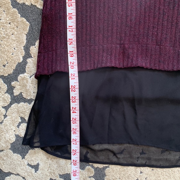 BCBG tunic top with black sheer bottom in size XS. Pretty sleeves! GUC. - Picture 6 of 7